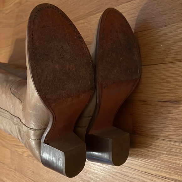 Frye Boots | Over the Knee or Cuffed 77935 4001 | Size 8B - Picture 2 of 3